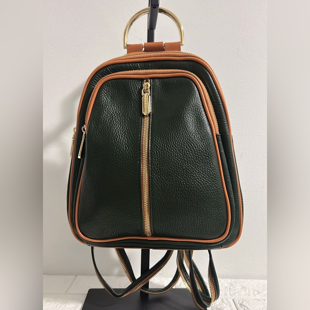 LIKE NEW | MADE IN ITALY | CONVERTIBLE BACKPACK SLING ADJUSTABLE ZIP SHOULDER